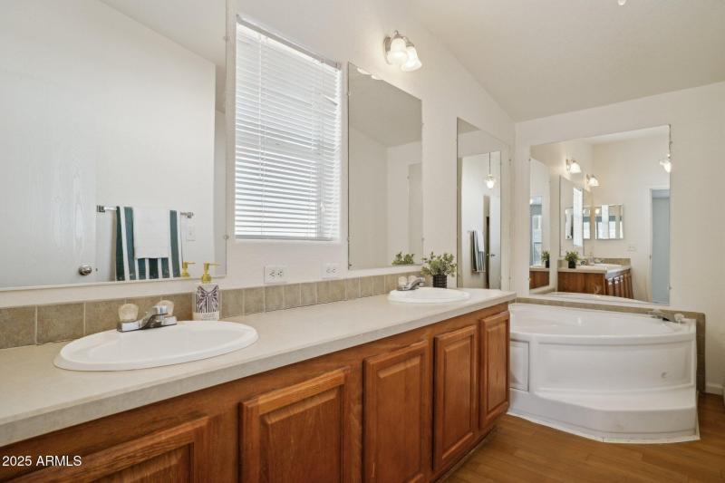 15-web-or-mls-16101-n-el-mirage-rd-327