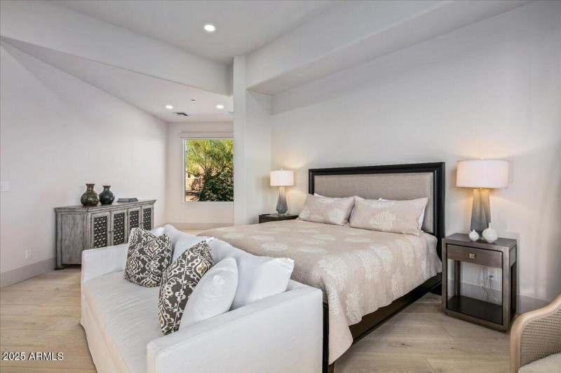 54-Guest House Suite Details