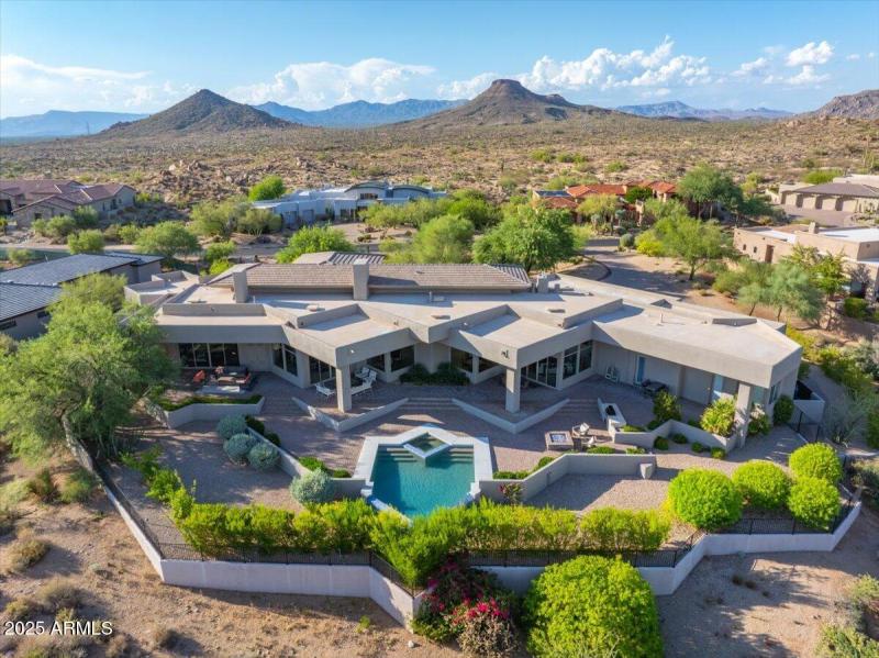 61-Rear Elevations Daytime