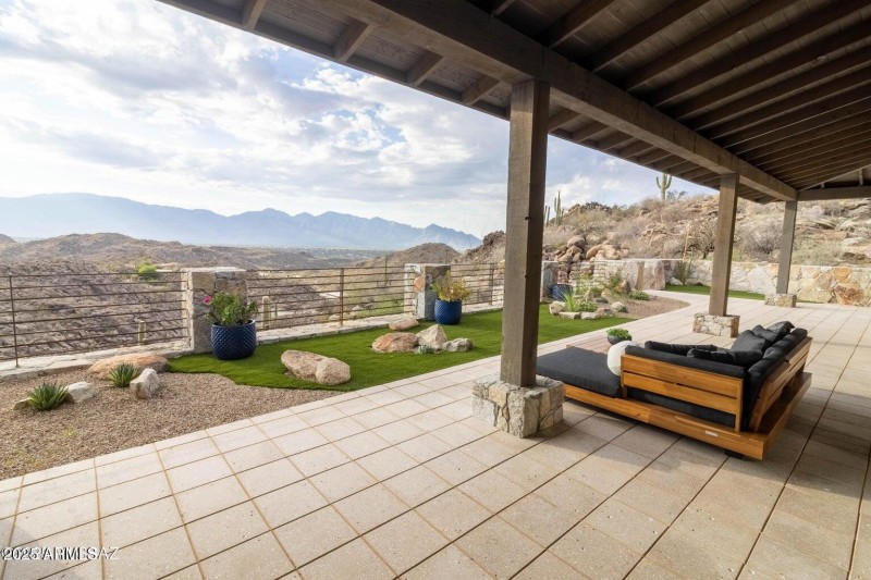 20250704002558518099000000-o