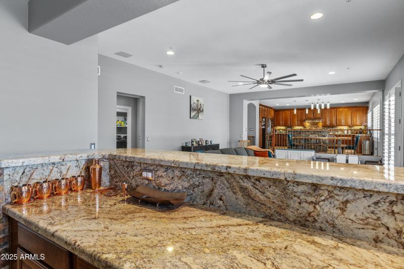 2409 W Quail Track Dr-34