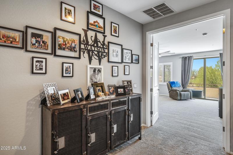 2409 W Quail Track Dr-52