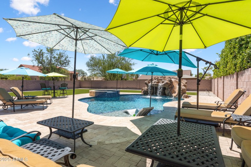 2409 W Quail Track Dr-63