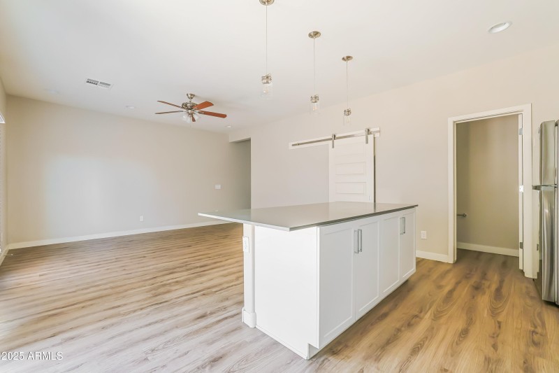 006-photo-kitchen-14589175