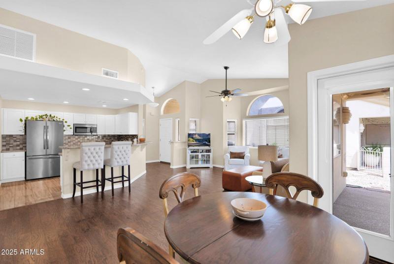 29-web-or-mls-P1246042