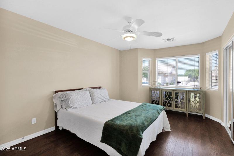 6-web-or-mls-P1246011