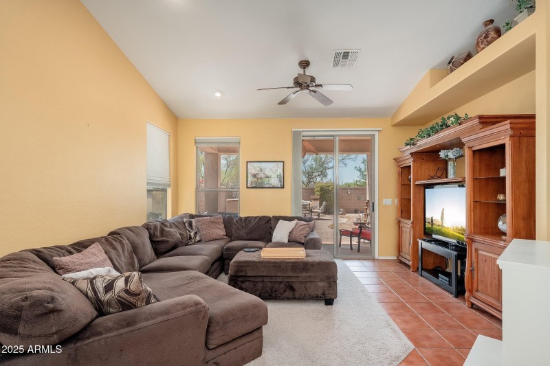 4541 E Brilliant Sky Dr - 14