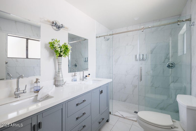 PROPERTYIMAGECO_3301N63rdSt_WEB-21