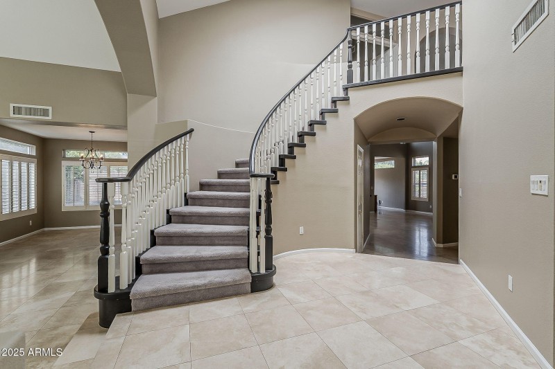 28-web-or-mls-Glenhaven-28