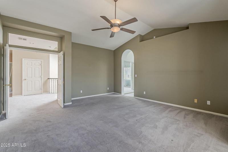 31-web-or-mls-Glenhaven-31