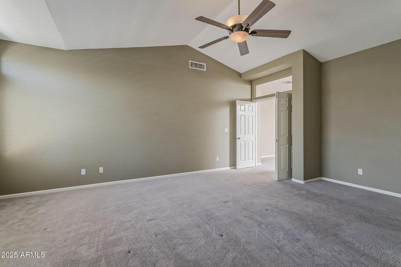 32-web-or-mls-Glenhaven-32