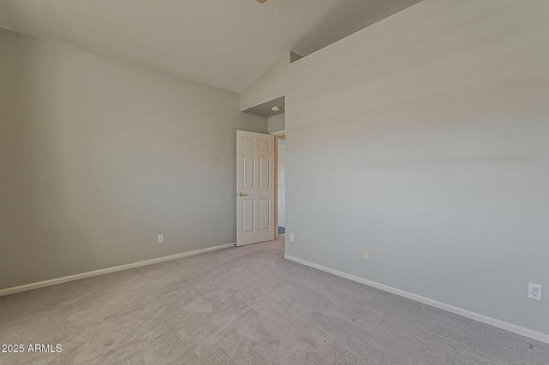 47-web-or-mls-Glenhaven-47