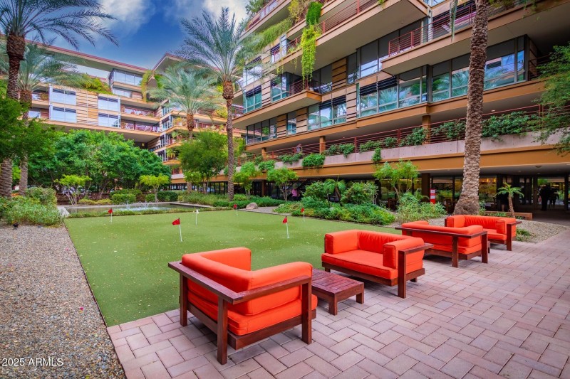 Community courtyard 2