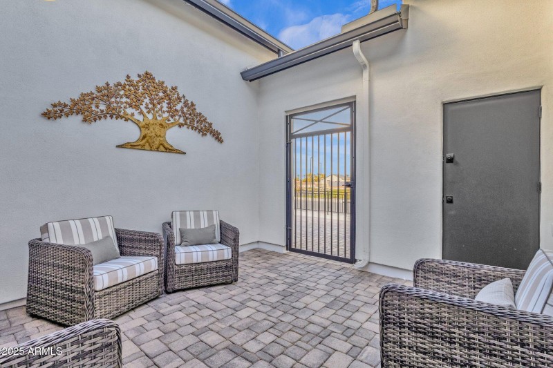 105-web-or-mls-1063-e-palm-bch-dr