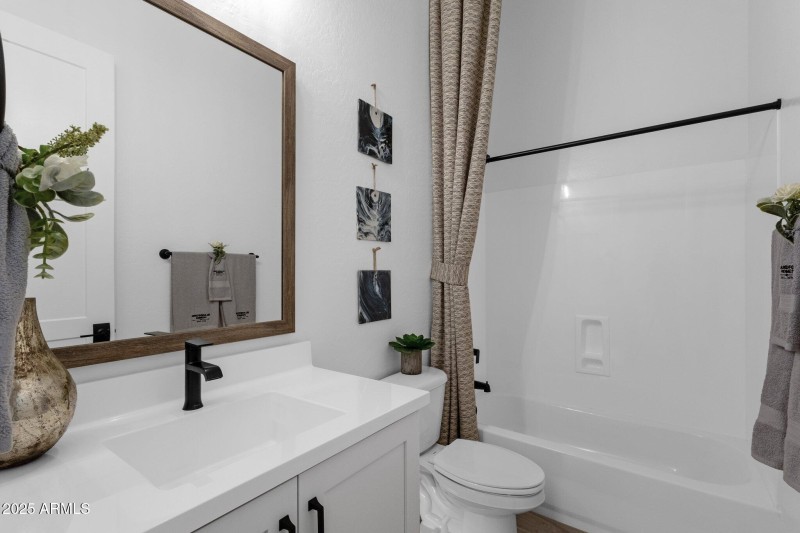 111-web-or-mls-1063-e-palm-bch-dr