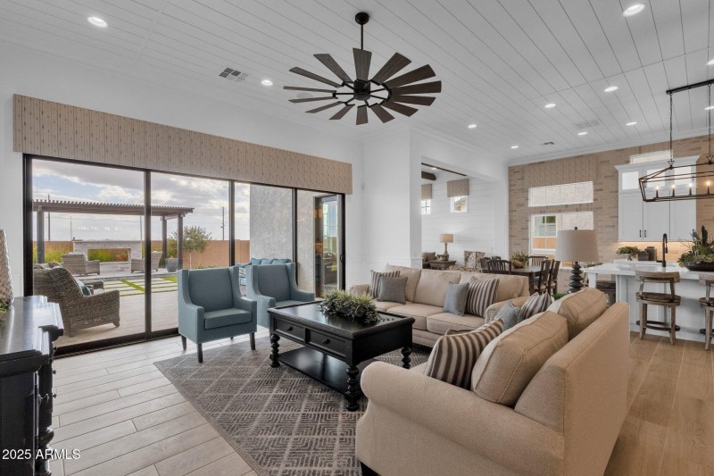 131-web-or-mls-1063-e-palm-bch-dr