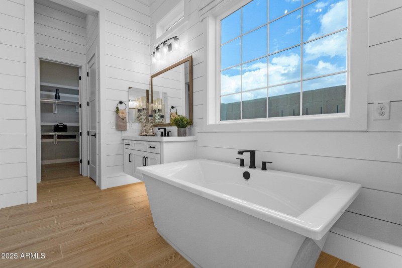 165-web-or-mls-1063-e-palm-bch-dr