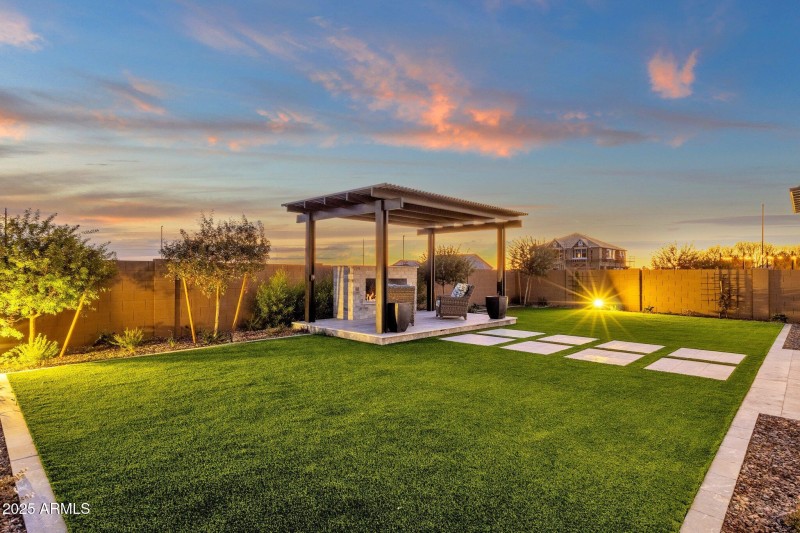 195-web-or-mls-1063-e-palm-bch-dr