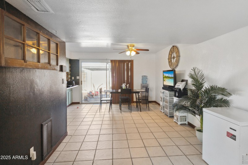 8410 N 32ND AVE, Phoenix, AZ 85051