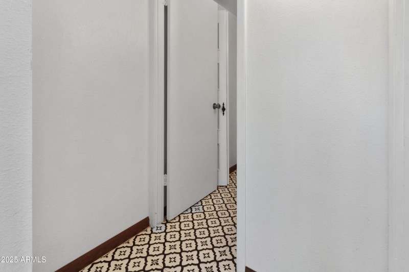 8410 N 32ND AVE, Phoenix, AZ 85051