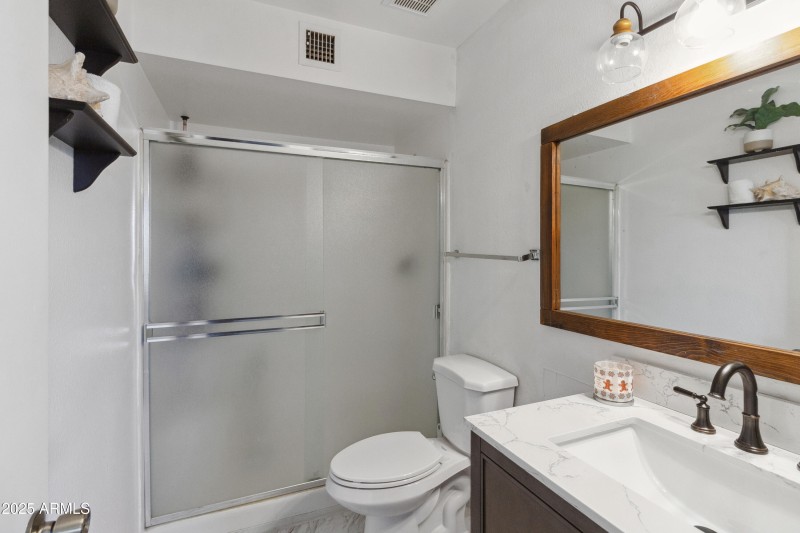 8410 N 32ND AVE, Phoenix, AZ 85051