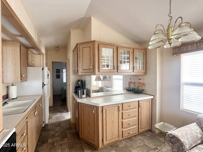 SO MUCH STORAGE SPACE