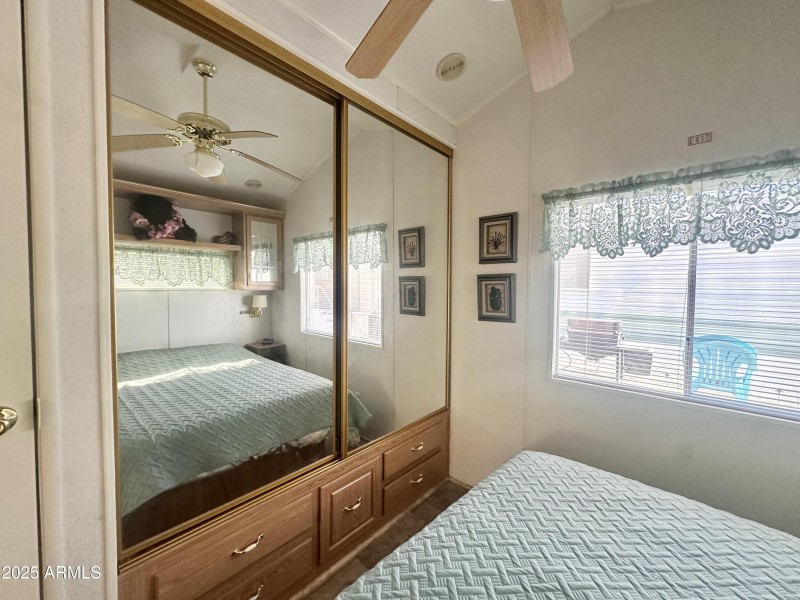 LARGE MIRRORED CLOSET