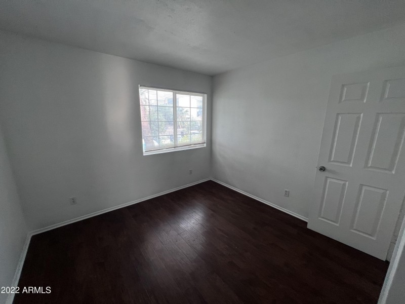 E1CB953E-999C-49B2-AA46-90BD21859642