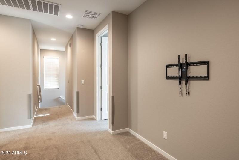 16-web-or-mls-901-s-smith-rd-1036