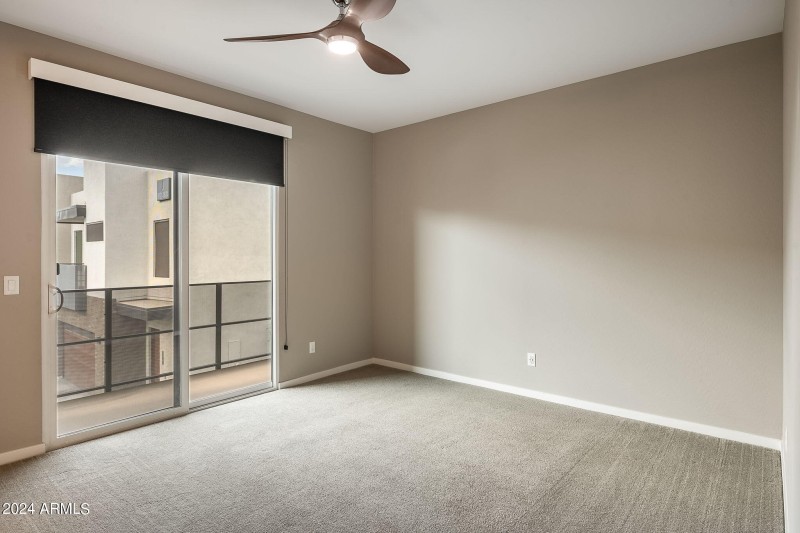 17-web-or-mls-901-s-smith-rd-1036