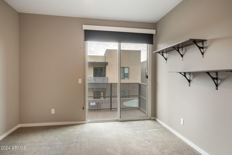 24-web-or-mls-901-s-smith-rd-1036