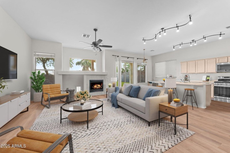 Staged - Livingroom/Kitchen