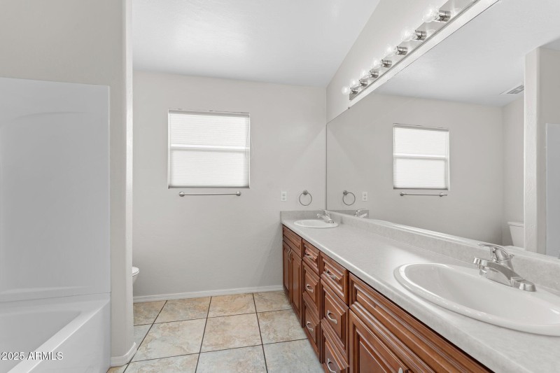 Upstairs bathroom #3