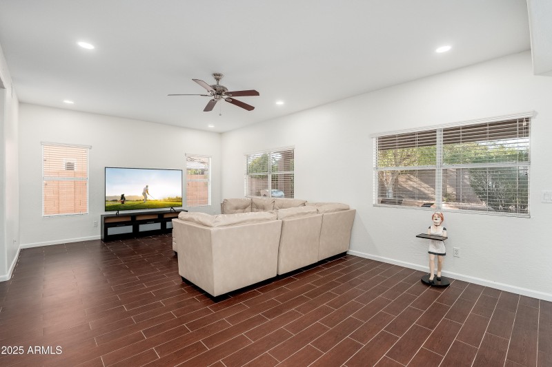 1770 W Mulberry Dr - 14