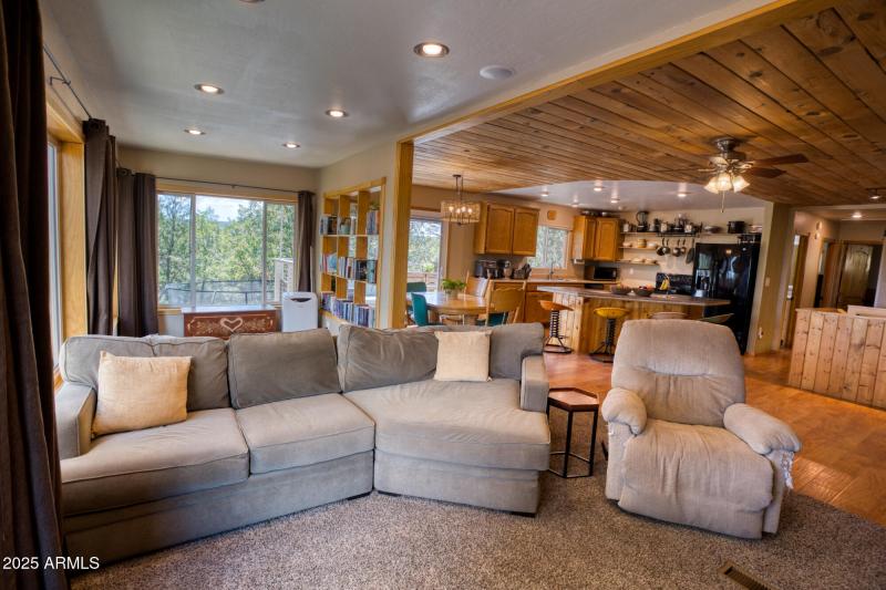 2611 ELLSWORTH AVE, Show Low, AZ