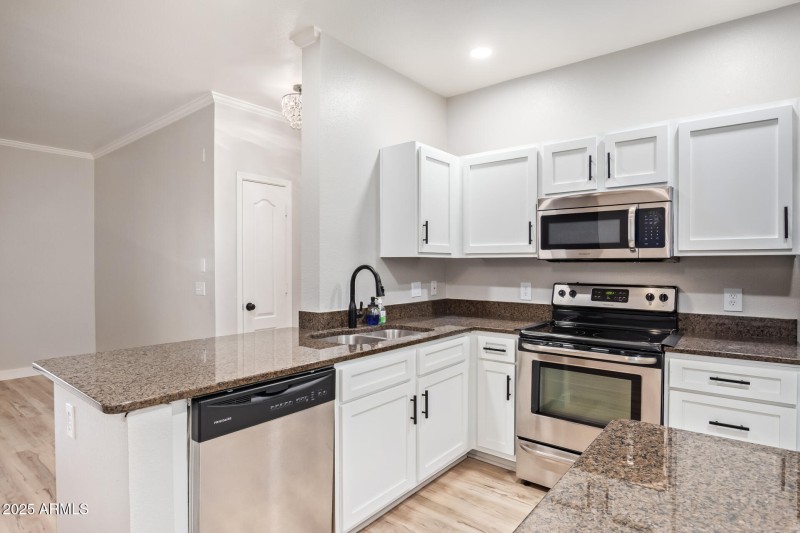 14 - Desert Foothills