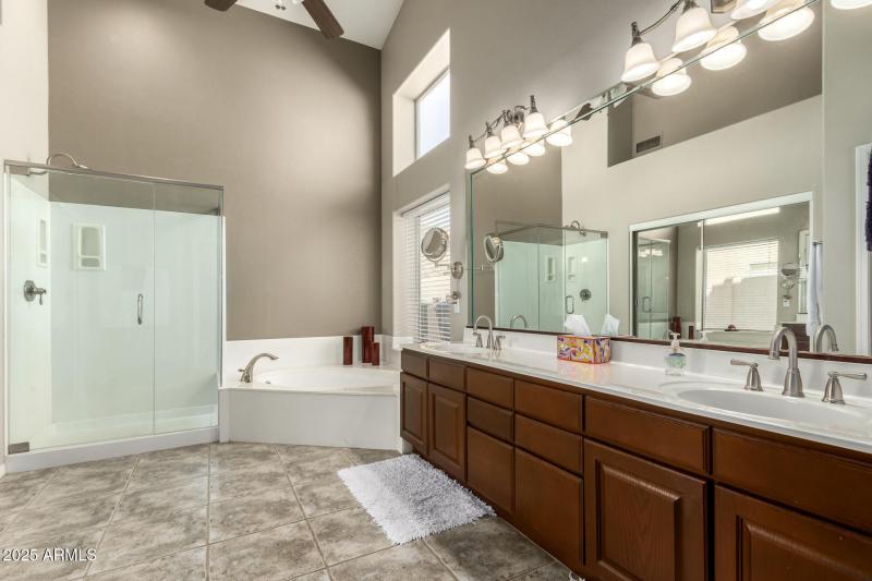 18 Master Bathroom