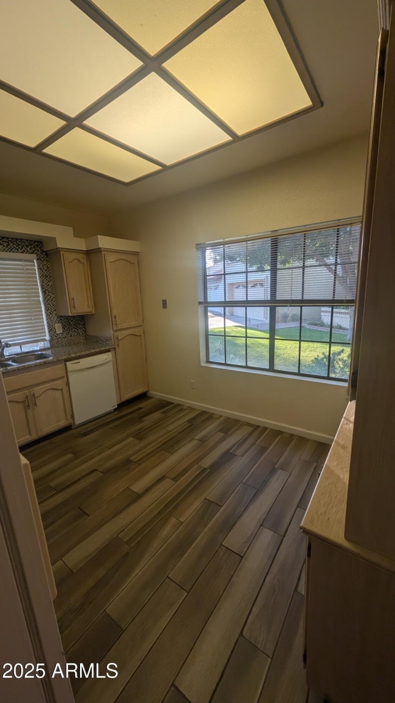 8) 59263-6864bd9764f28