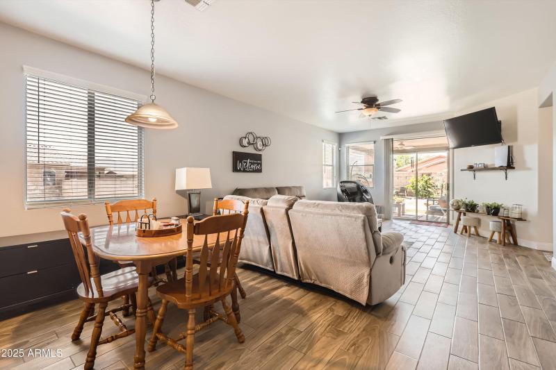 12-Breakfast Area to Family