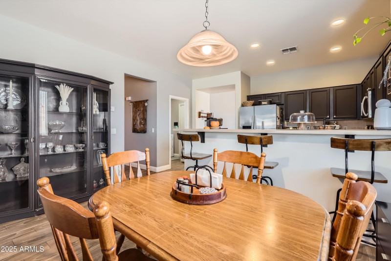 13-Breakfast to Kitchen