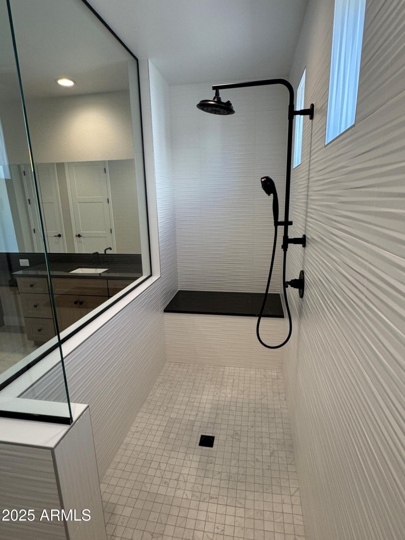 PC Unit 46 Lot 27 Owner's Shower