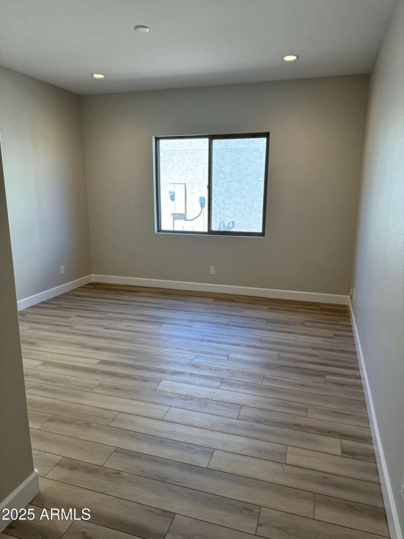 PC Unit 46 Lot 27 Den