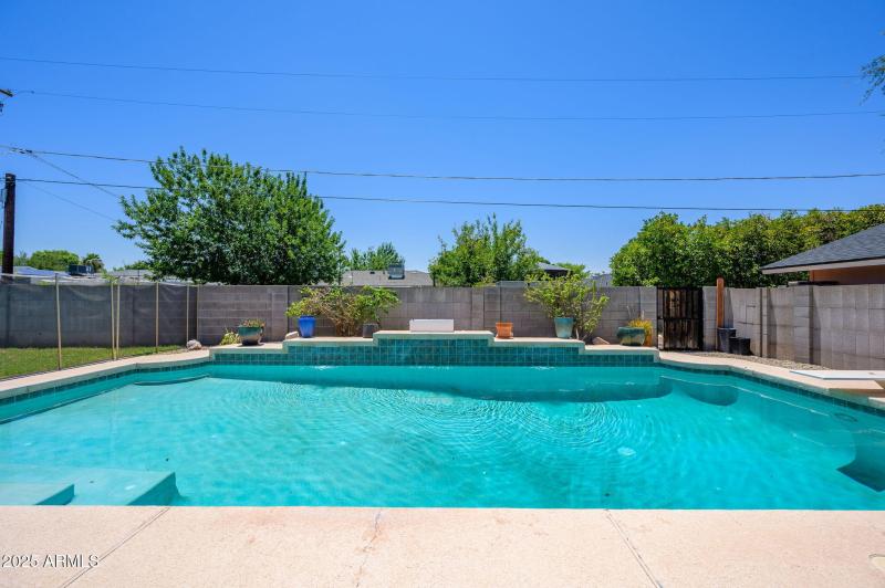 20-web-or-mls-Edgemont-27