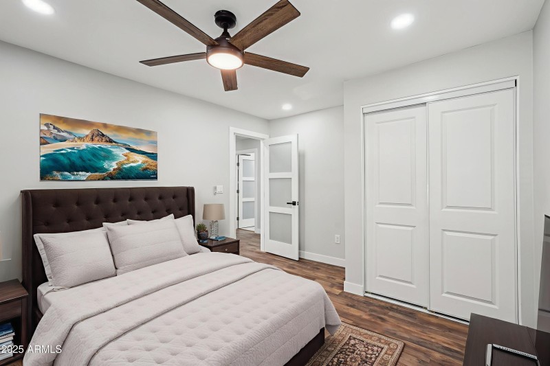 45-web-or-mls-N-48th-Pl-037 - Bedroom -