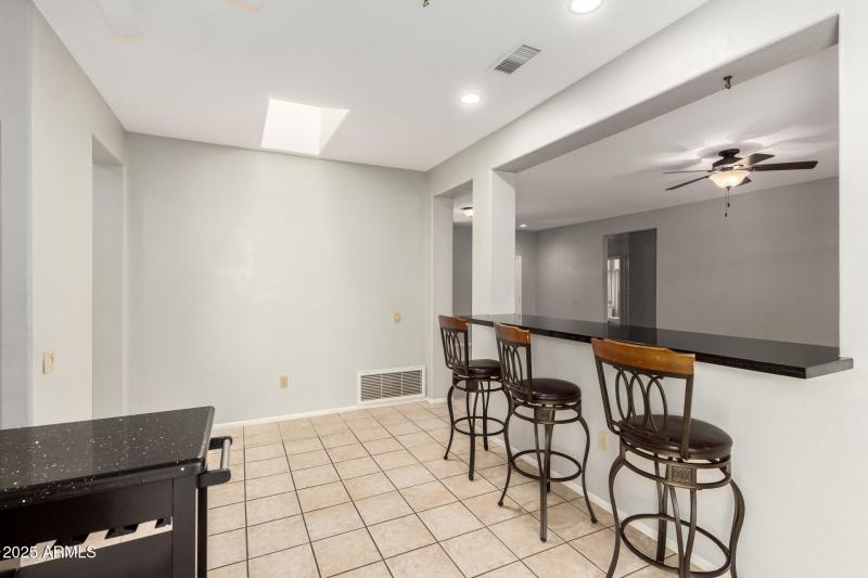 Good size breakfast bar