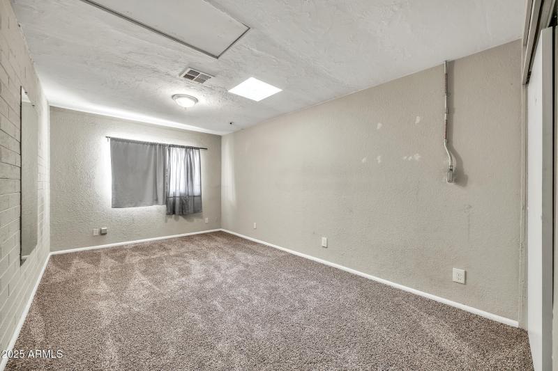 6101 N 31st Dr-20_(2048)