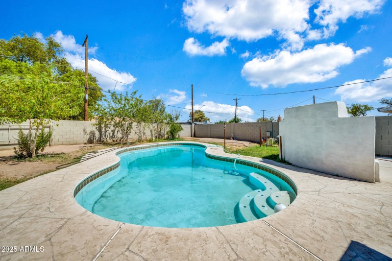 6101 N 31st Dr-33_(2048)