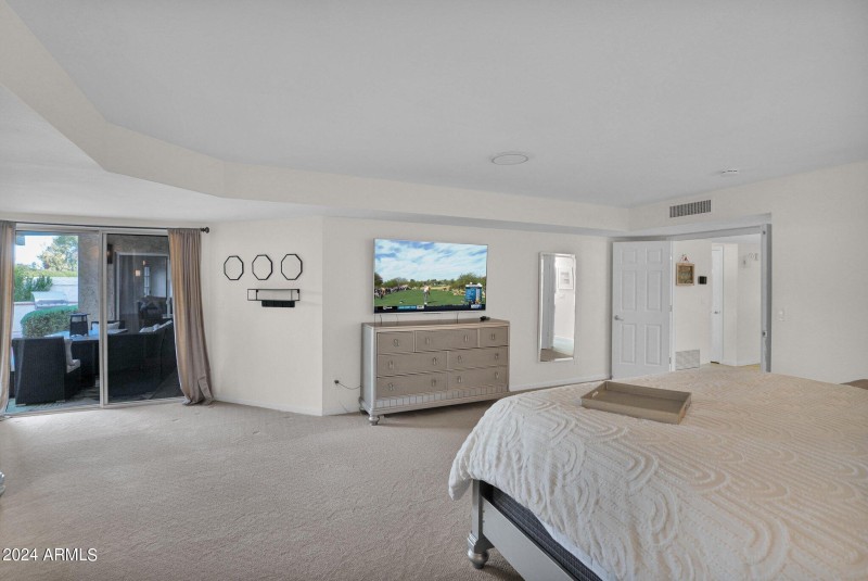 Master with views to pool