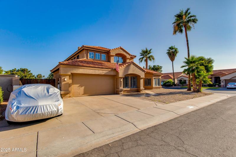 Driveway & Three-Car Garage