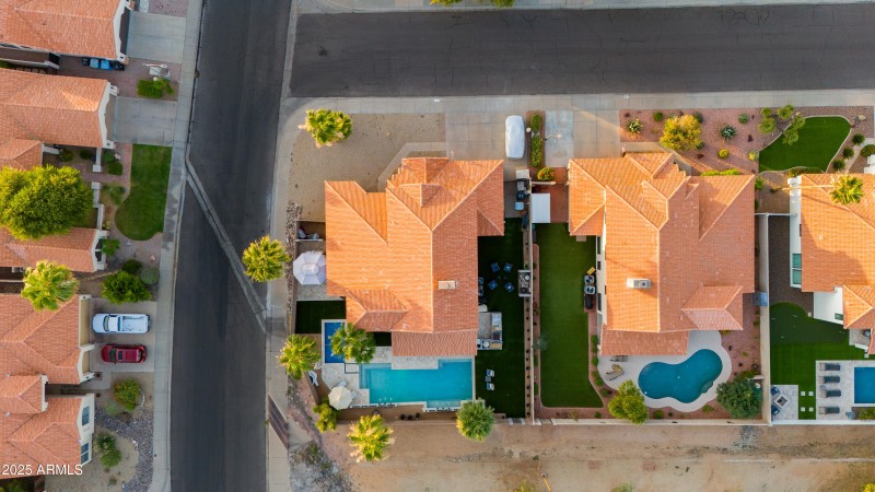 Spacious Bird’s-Eye View